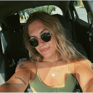 Meet your Posher, Rose